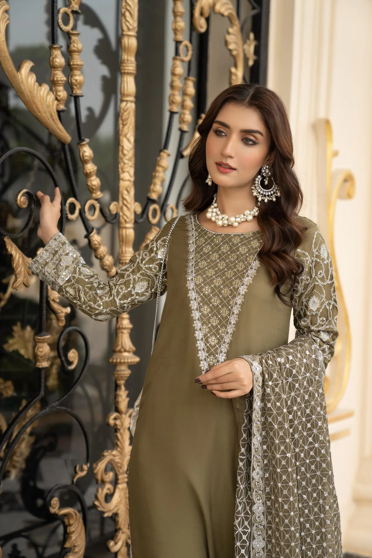 3PC LINEN READY TO WEAR DRESS BY DRESSCODE 07