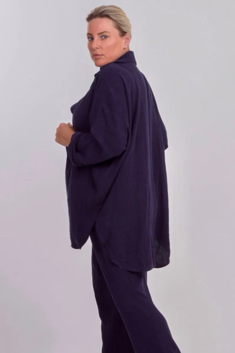 THE SOHO OVERSIZED SHIRT IN NAVY LINEN BLEND